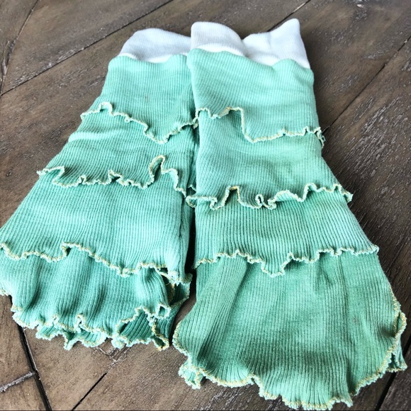 Handmade unique ruffled glovelets arm warmers - Picture 4 of 11